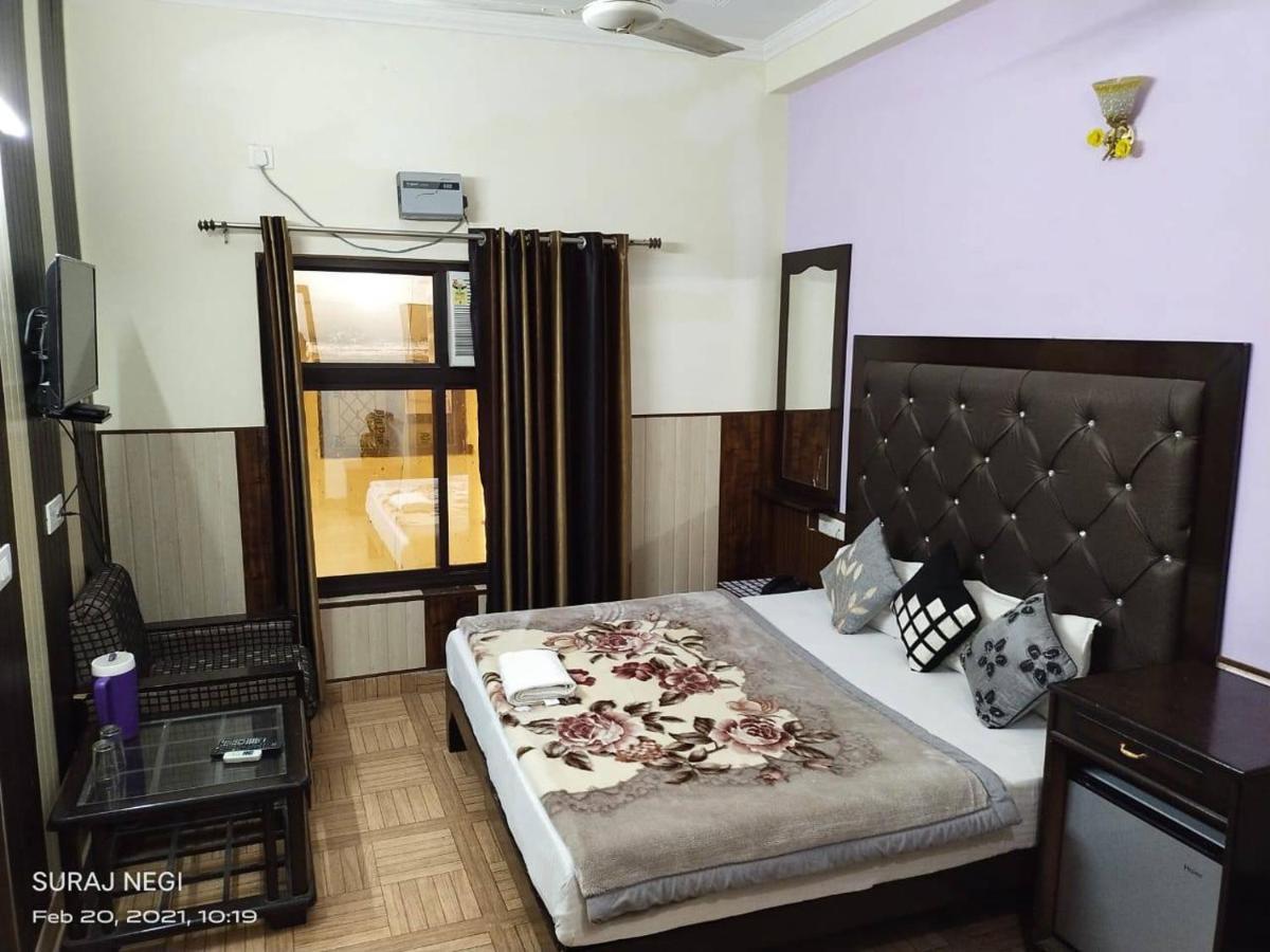 Hotel Vishla Palace By Uttarakhand Hotel Hospitality Narendra Nagar Екстериор снимка
