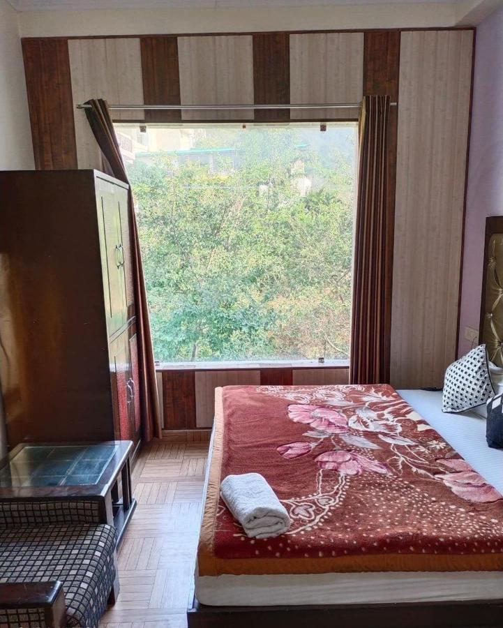 Hotel Vishla Palace By Uttarakhand Hotel Hospitality Narendra Nagar Екстериор снимка